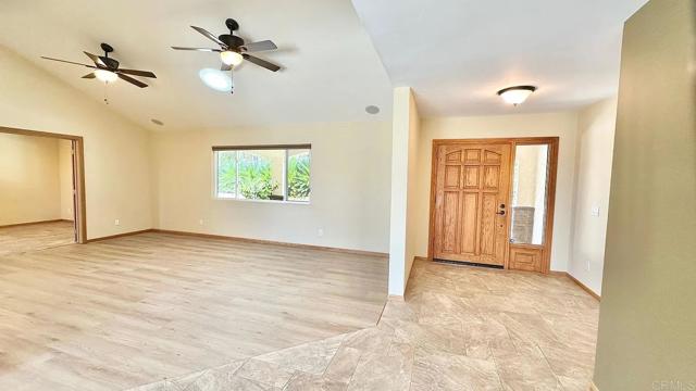 Detail Gallery Image 6 of 35 For 2798 Alta Vista Dr, Fallbrook,  CA 92028 - 3 Beds | 2/1 Baths