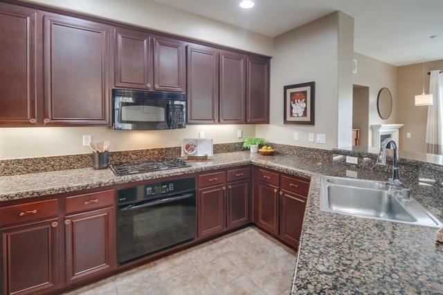 43 Via Sovana, Santee CA: https://media.crmls.org/mediaz/1b80090c-25b4-4479-b1ae-c3ddffeaf3ef.jpg