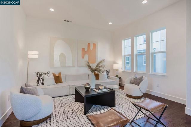 4228 Loyalton Rd, Dublin CA: https://media.crmls.org/mediaz/1b800d3f-2eef-4743-982d-5a577b5705d8.jpg