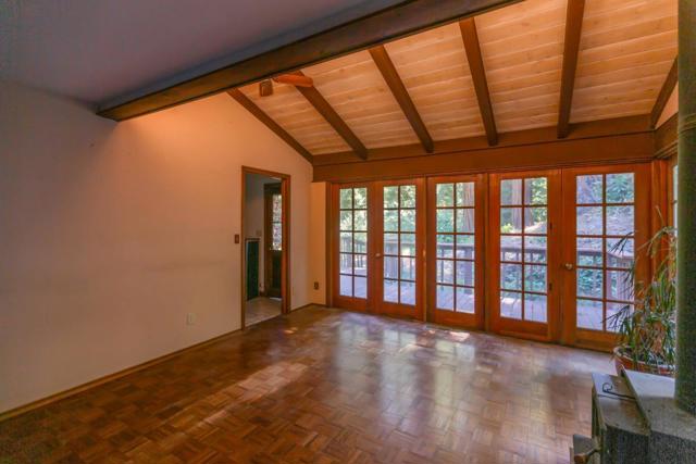 22370 Old Santa Cruz Highway, Los Gatos CA: https://media.crmls.org/mediaz/1b802f54-43e6-40e6-a41d-375d568f1ef9.jpg