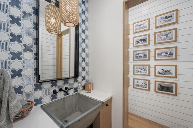 Image 13 of 35 For 15550 El Camino Real