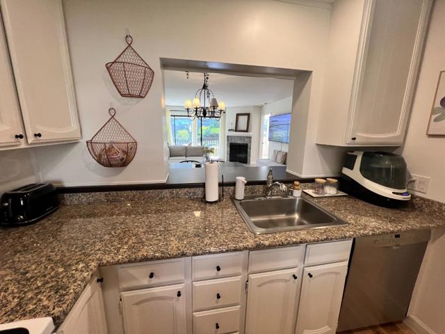 Image 5 of 32 For 805 Via Casitas