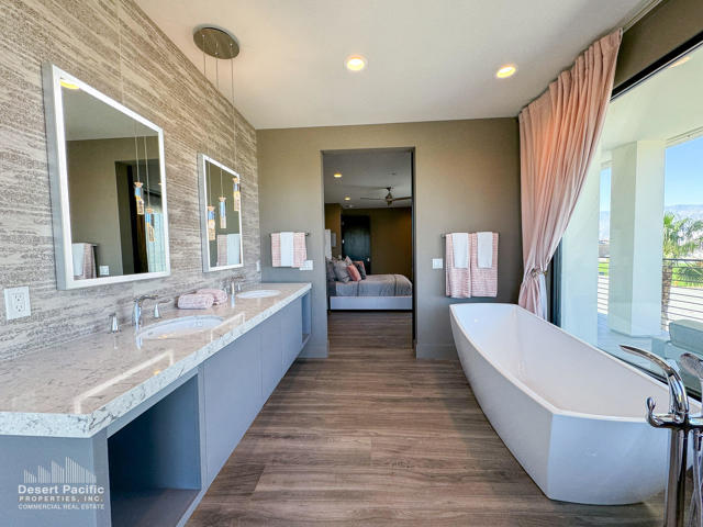 61680 Fullerton Dr, Thermal CA: https://media.crmls.org/mediaz/1b81cb0f-8f02-4001-adbb-81cbceb5e9d1.jpg