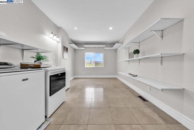 3405 Story Lane, San Jose CA: https://media.crmls.org/mediaz/1b82180d-a95a-47cb-9afd-7eb2062dee45.jpg