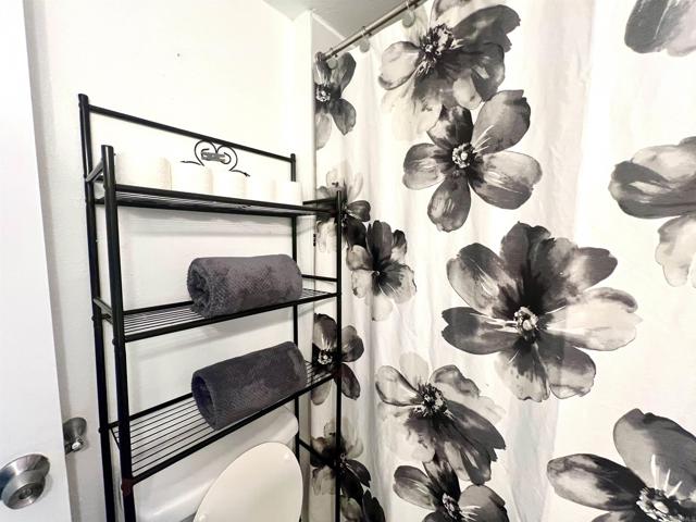 10707 Jamacha Boulevard, Spring Valley CA: https://media.crmls.org/mediaz/1b8260bb-4183-4e5e-9f38-20cfe87d5dfc.jpg