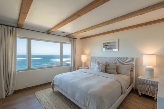 30530 Aurora Del Mar, Carmel CA: https://media.crmls.org/mediaz/1b856aaf-b74c-4eba-bbb3-46f65616be76.jpg