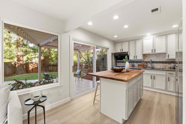 112 El Olivar, Los Gatos CA: https://media.crmls.org/mediaz/1b85e20f-f3b8-45a1-a4bb-70974fa7ccf0.jpg