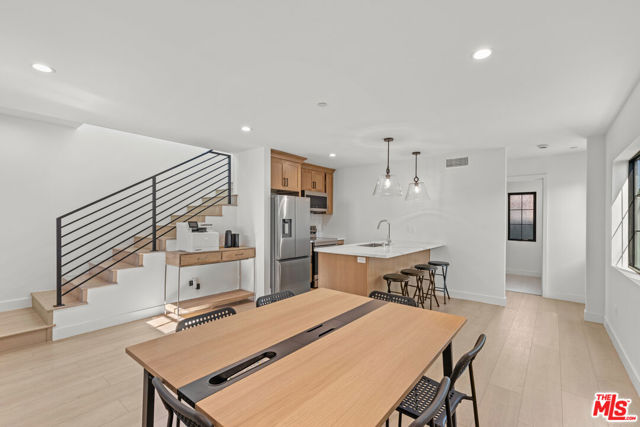 17156 Rinaldi, Granada Hills CA: https://media.crmls.org/mediaz/1b85e9d6-bfc0-4672-8503-20deb297fba6.jpg
