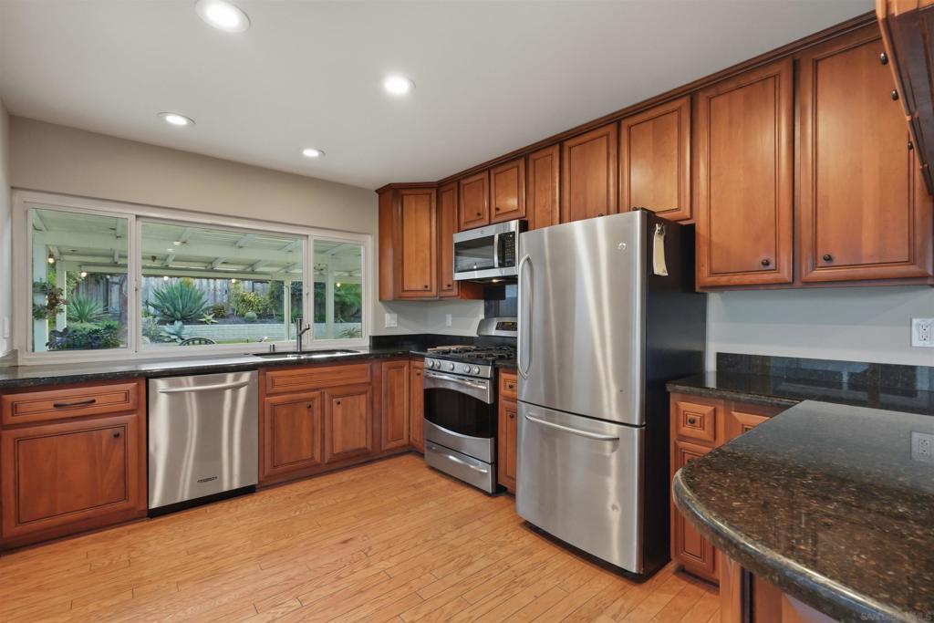 6502 Edmonton Ave - photo 3
