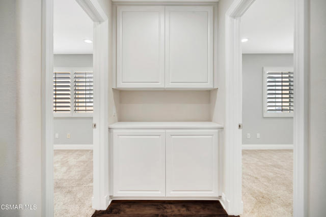 3044 Ferncrest Place, Thousand Oaks CA: https://media.crmls.org/mediaz/1b85f4e7-f3d7-4901-b7fa-be882850b7ab.jpg