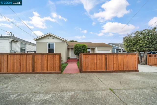 2828 Tulare Ave, Richmond, California 94804, 2 Bedrooms Bedrooms, ,1 BathroomBathrooms,Single Family Residence,For Sale,Tulare Ave,41063220