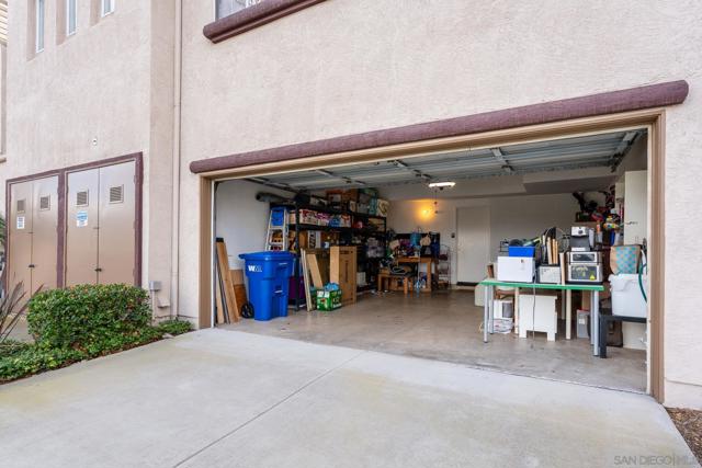 10675 Wexford St, San Diego, California 92131, 3 Bedrooms Bedrooms, ,2 BathroomsBathrooms,Townhouse,For Sale,Wexford St,250020316SD