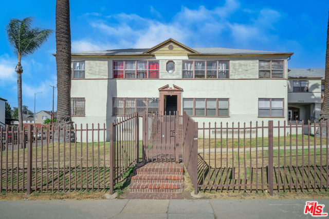 3921 W Adams Blvd, Los Angeles, CA 90018