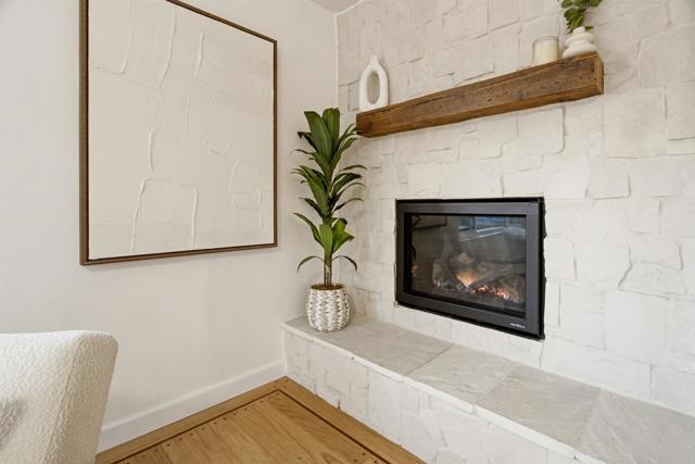 Detail Gallery Image 17 of 38 For 5027 Santa Monica Ave #F,  San Diego,  CA 92107 - 3 Beds | 2 Baths