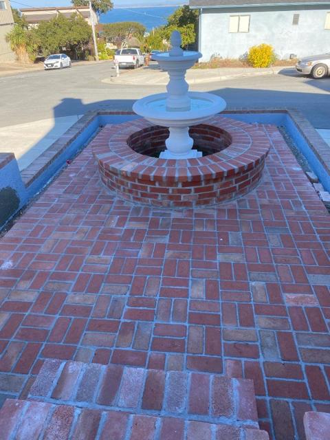 621 Mcclellan Avenue, Monterey CA: https://media.crmls.org/mediaz/1b872dae-dce6-42c7-8b2a-cecb8046a3e8.jpg