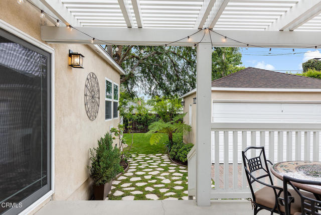 2250 Cooley Place, Pasadena CA: https://media.crmls.org/mediaz/1b87cece-5bc1-4685-81ed-1c835fbedae5.jpg