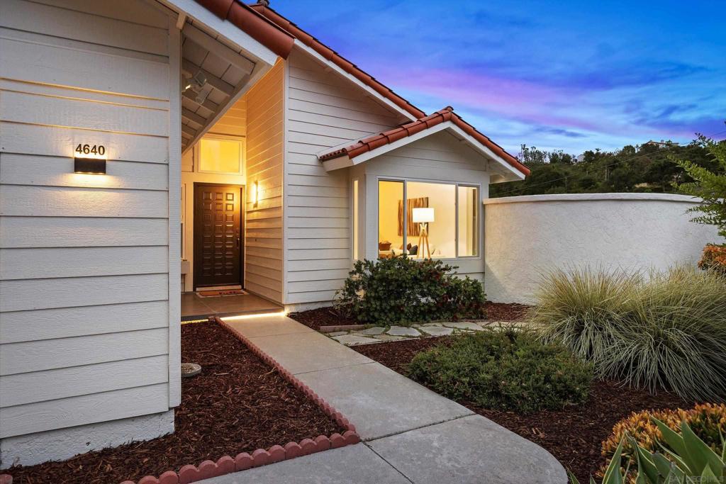 4640 Waverly Rd - photo 4