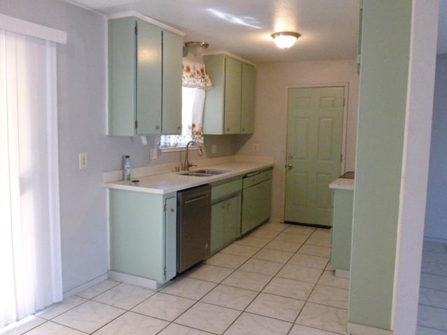 460 SE Jeremy Court, Oakdale CA: https://media.crmls.org/mediaz/1b886a90-3d53-40ee-991d-3a295c8f726b.jpg