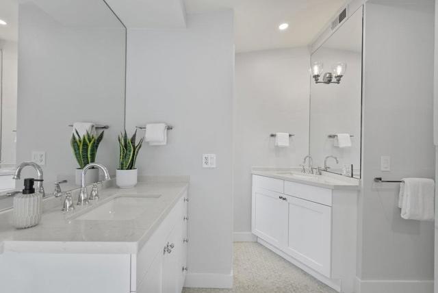 329 San Rafael Avenue, Belvedere CA: https://media.crmls.org/mediaz/1b88cd79-80e3-4306-b108-779d814a400f.jpg