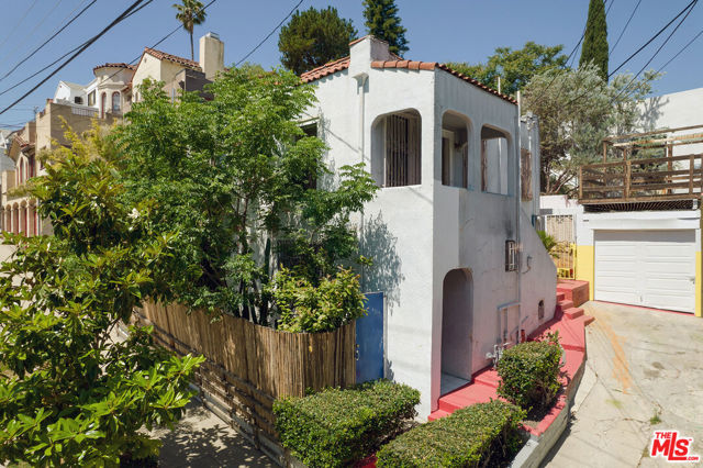 1543 Allesandro St, Los Angeles, CA 90026