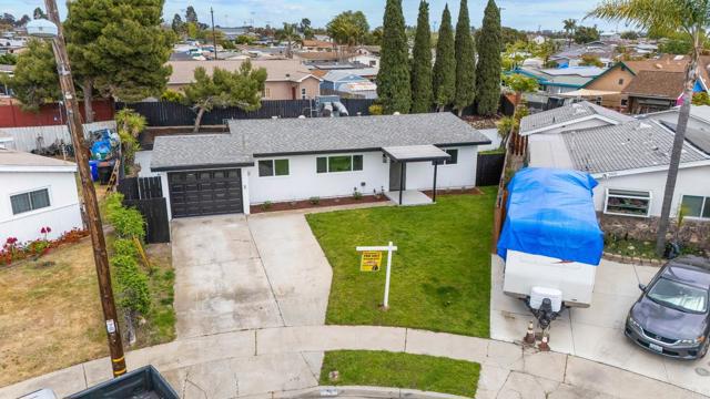 5243 Tara Place, San Diego CA: https://media.crmls.org/mediaz/1b89bda0-a567-4d2b-b574-eee5d46295cc.jpg