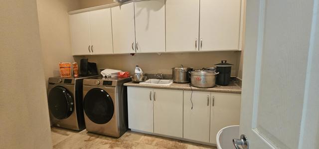 6 Voltaire Court, Rancho Mirage CA: https://media.crmls.org/mediaz/1b89ca97-ad97-4eb4-95dc-94489ace0713.jpg