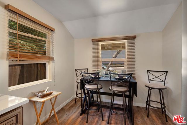 7513 Louise Avenue, Van Nuys CA: https://media.crmls.org/mediaz/1b8a1645-d9ff-4fe1-81ad-9756a56a0a8f.jpg