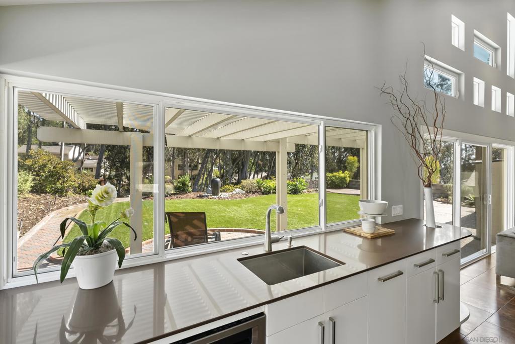 MLS #250036345SD img 18