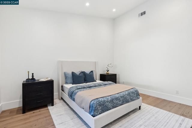 17 Julianne Ct, Walnut Creek CA: https://media.crmls.org/mediaz/1b8b7540-8c13-49ce-9145-7b9e2f9761f6.jpg