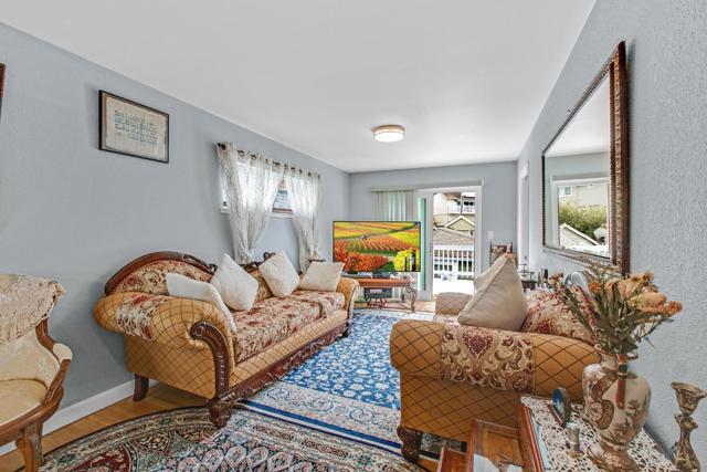 419 Harvey Way, Pacifica CA: https://media.crmls.org/mediaz/1b8ba8fb-15de-4db0-a8ac-8d6accb0e8a6.jpg