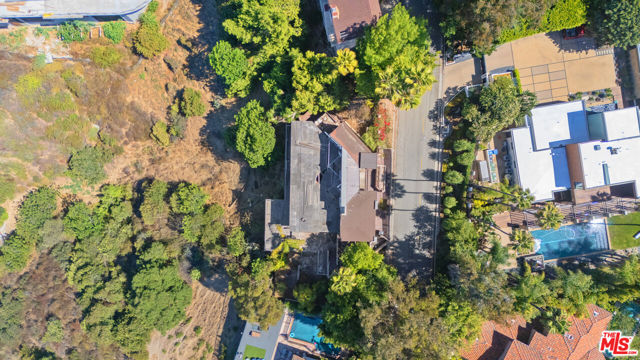 837 Linda Flora Drive, Los Angeles CA: https://media.crmls.org/mediaz/1b8c1391-da6b-430f-b014-25afb9a31ed9.jpg