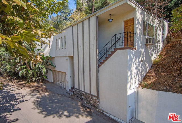 Image 2 for 8110 Willow Glen Rd, Los Angeles, CA 90046