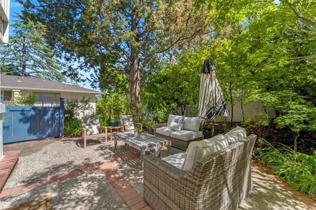600 Pennsylvania, Los Gatos CA: https://media.crmls.org/mediaz/1b8c9697-ec2a-4007-9761-fa186b745a3e.jpg