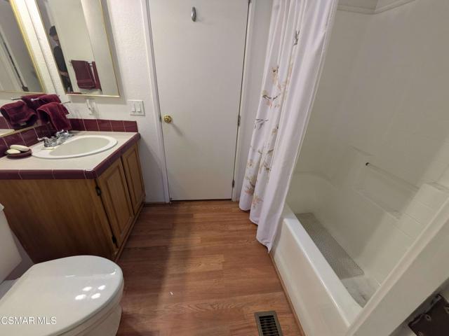 31 Via Paloma, Camarillo CA: https://media.crmls.org/mediaz/1b8c9c7d-2967-4234-aa6e-8be652024c50.jpg