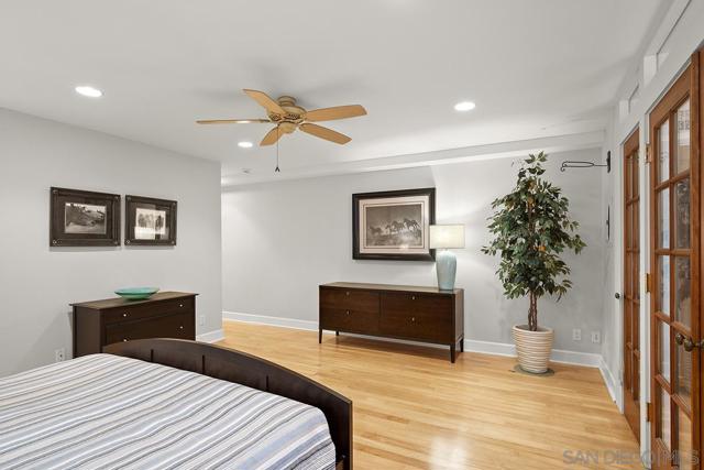 356 Prospect Street, La Jolla CA: https://media.crmls.org/mediaz/1b8d224d-e57c-4a51-8feb-18fbd00672f8.jpg