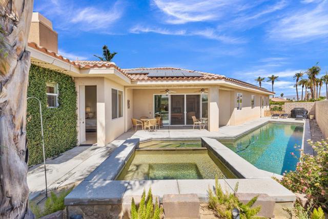 44476 Hazel Canyon Lane, Palm Desert CA: https://media.crmls.org/mediaz/1b8d94bb-6cd5-4c23-9b13-cdf1fe7a9162.jpg