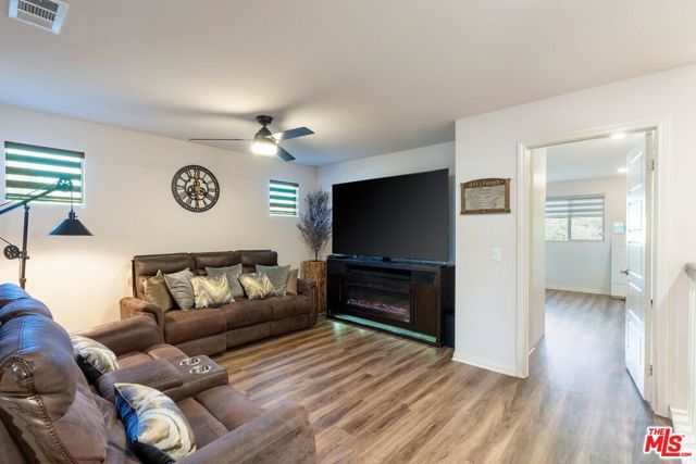Image 21 of 49 For 11516 Aleta Lane