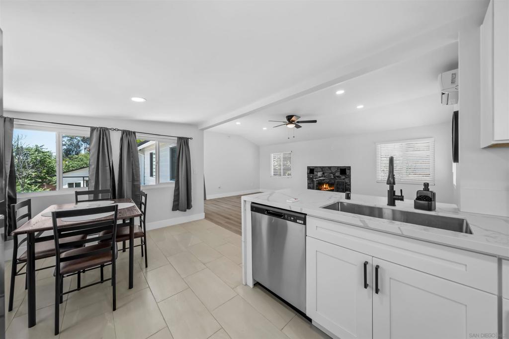 MLS #250045660SD image #29