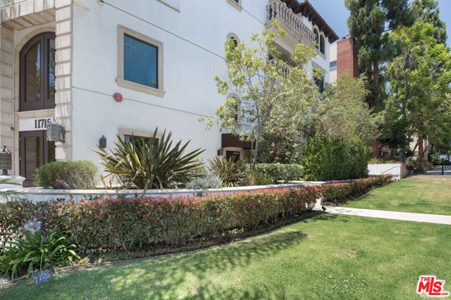 Image 3 for 11715 Chenault St #204, Los Angeles, CA 90049