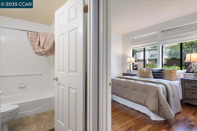 5501 Terra Granada Dr, Walnut Creek CA: https://media.crmls.org/mediaz/1b8e552e-64ff-40b4-ad38-bf2a25c423f6.jpg