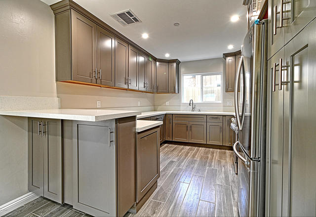 159 S Hayes Avenue, Oxnard CA: https://media.crmls.org/mediaz/1b8ecd84-12c1-4b58-bc08-45418a49a874.jpg