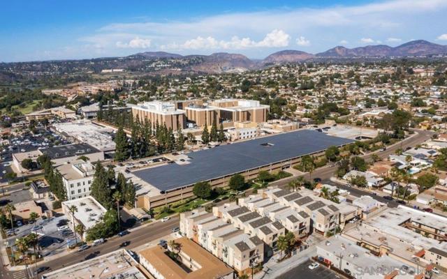 4537 Rainier, San Diego CA: https://media.crmls.org/mediaz/1b8f6b19-6cc4-4830-b13e-eef00ec7170c.jpg