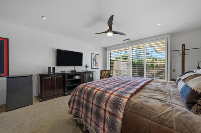 27 Cornell Drive, Rancho Mirage CA: https://media.crmls.org/mediaz/1b903c91-b0d1-4b7c-9644-5c48bc95acc5.jpg