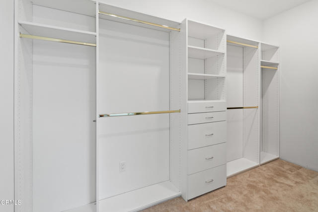 Detail Gallery Image 26 of 46 For 1966 Meyer Ct, Santa Paula,  CA 93060 - 4 Beds | 3/1 Baths