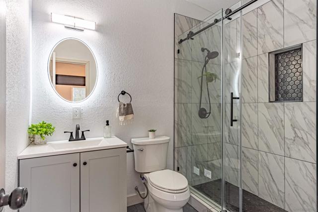 2813 15 46Th St, San Diego CA: https://media.crmls.org/mediaz/1b90d6f3-2d57-420f-b127-a4204ab4b96f.jpg