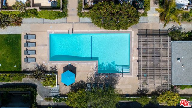 4764 La Villa Marina, Marina del Rey CA: https://media.crmls.org/mediaz/1b91f175-efff-4bdf-a3a1-82328c318cb6.jpg