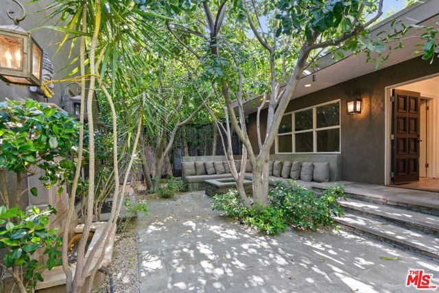 9053 Elevado Street, West Hollywood CA: https://media.crmls.org/mediaz/1b91f235-e04c-4de1-84ce-b0086ff7921e.jpg