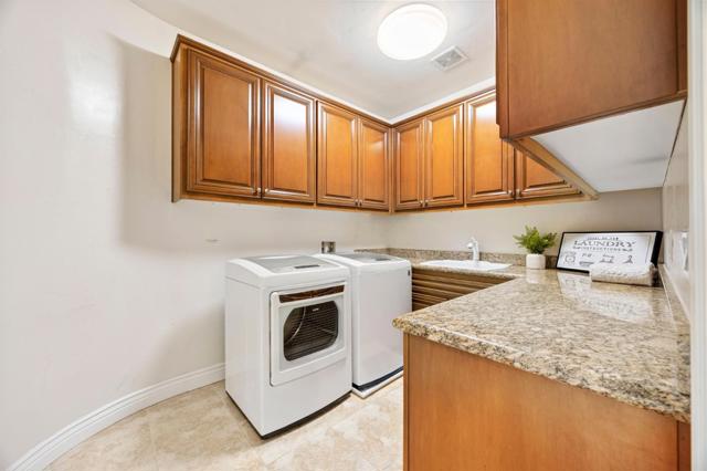 2342 Hoya Lane, Gilroy CA: https://media.crmls.org/mediaz/1b91f24d-1a46-4df4-a1e0-9ea5fa20050f.jpg
