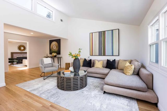 448 Felton Drive, Menlo Park CA: https://media.crmls.org/mediaz/1b925f08-7727-4ef3-99b1-20b42967d597.jpg