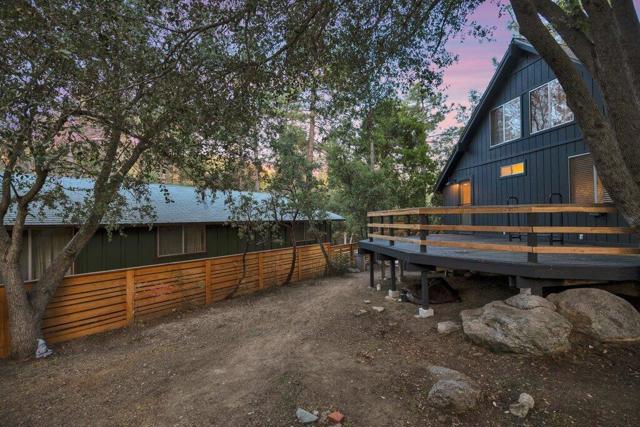 26785 Crestview Drive, Idyllwild CA: https://media.crmls.org/mediaz/1b92b058-d47a-4e7c-8d67-edd5499b5b90.jpg